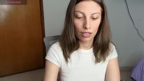 sweet_moon_v_ online show from May 12, 2026, 12:08 am
