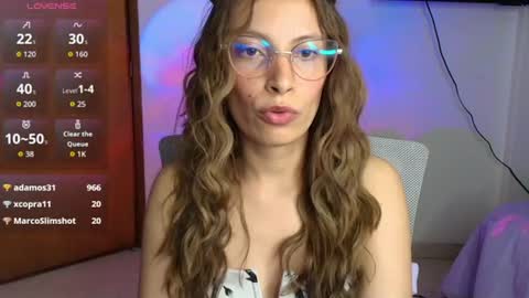 sweet_moon_v_ online show from June 14, 2026, 2:24 am