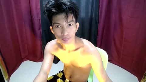 Snapshot of sweet_neth chatting on April 20, 2026, 4:26 am KENNETH online show from April 20, 2026, 4:26 am