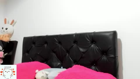 Nhaomy online show from November 5, 2025, 2:00 am