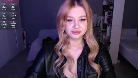 Snapshot of sweet_nicole_333 chatting on April 11, 2026, 8:18 am sweet_nicole_333 online show from April 11, 2026, 8:18 am