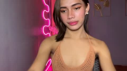 Snapshot of sweet_nikki03 chatting on April 6, 2026, 8:21 pm sweet_nikki03 online show from April 6, 2026, 8:21 pm
