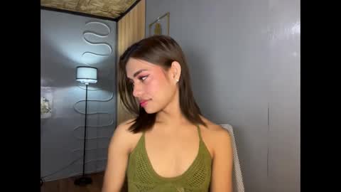 Snapshot of sweet_nikki03 chatting on May 22, 2026, 9:09 pm sweet_nikki03 online show from May 22, 2026, 9:09 pm