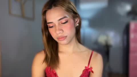 sweet_nikki03 online show from July 27, 2026, 8:05 pm