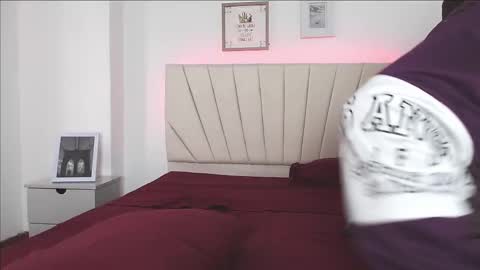 Snapshot of sweet_paradisex5 chatting on November 18, 2025, 11:25 am sweet_paradisex5 online show from November 18, 2025, 11:25 am