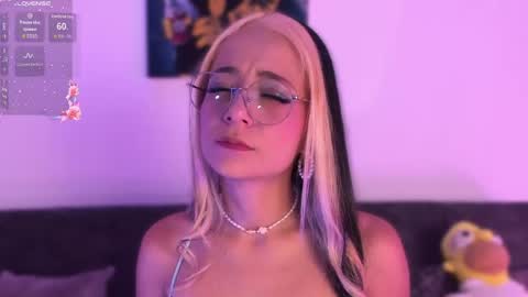 Snapshot of sweet_penny_ chatting on April 20, 2026, 5:59 pm Penny online show from April 20, 2026, 5:59 pm