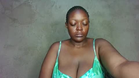 sweet_pie29 online show from May 1, 2026, 2:16 am
