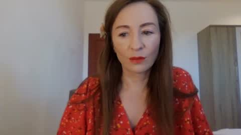 sweet_poeme online show from July 19, 2026, 8:29 am