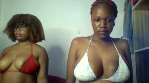 sweet rayana  online show from April 20, 2026, 2:14 am
