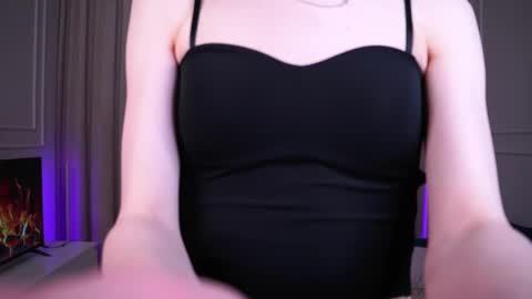 Vanessa online show from March 9, 2025, 3:49 pm