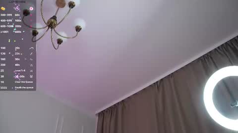 Snapshot of sweet_reverie chatting on June 15, 2026, 5:15 pm Vanessa online show from June 15, 2026, 5:15 pm