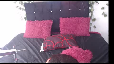 sweet_scarlett_69 online show from July 1, 2026, 3:01 pm
