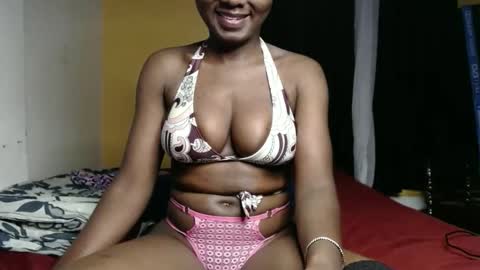 ellanah Tracie online show from January 17, 2025, 6:54 pm