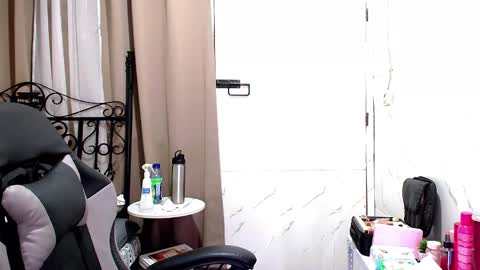 Leah online show from January 14, 2026, 12:49 am