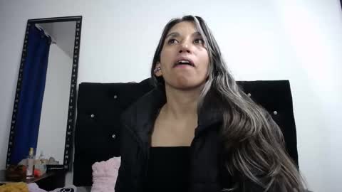 Adriana online show from June 9, 2026, 12:11 am