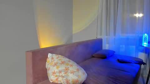 sweet_smith8 online show from February 27, 2025, 3:48 pm