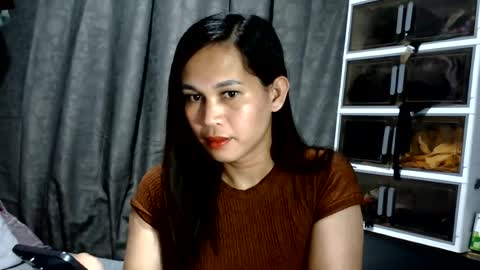 Snapshot of sweet_squirtxxxx chatting on July 23, 2026, 2:09 am HI IM MONA AND IM YOUR NEXT WIFE online show from July 23, 2026, 2:09 am
