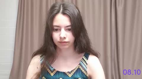 Snapshot of sweet_sweet_angel chatting on October 8, 2025, 9:18 am Angel online show from October 8, 2025, 9:18 am