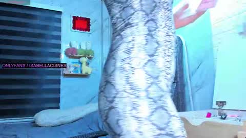 Snapshot of sweet_tits2 chatting on October 15, 2025, 3:56 pm Isabella online show from October 15, 2025, 3:56 pm