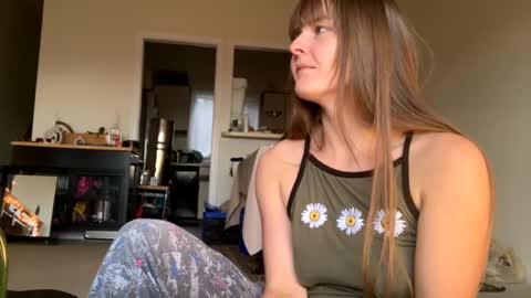 Snapshot of sweet_truffle chatting on December 14, 2024, 9:56 pm Heidi Brenner - Please check bio for schedule FAQ online show from December 14, 2024, 9:56 pm