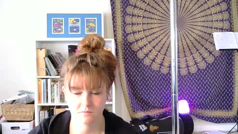 Snapshot of sweet_truffle chatting on February 11, 2025, 3:08 pm Heidi Brenner - Please check bio for schedule FAQ online show from February 11, 2025, 3:08 pm