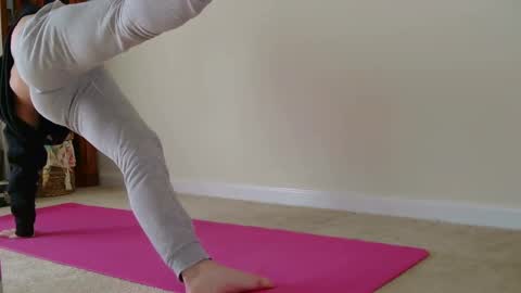 Snapshot of sweet_truffle chatting on November 6, 2025, 1:34 pm Heidi Brenner - Please check bio for schedule FAQ online show from November 6, 2025, 1:34 pm