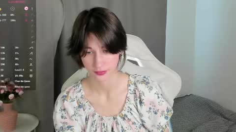 Carolina Lu online show from June 10, 2026, 2:23 am