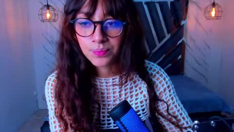 sweet_venus4 online show from March 8, 2025, 3:24 pm