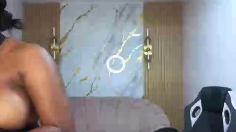 Snapshot of sweet_venus_b chatting on July 18, 2026, 1:04 pm sweet_venus_b online show from July 18, 2026, 1:04 pm