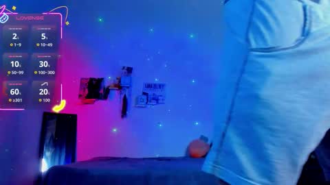 Steven independent model online show from October 8, 2025, 11:08 am