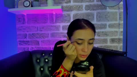 Snapshot of sweet_woman1 chatting on May 27, 2026, 12:57 pm Sexy Arianna online show from May 27, 2026, 12:57 pm