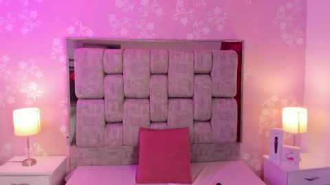 SweetAlana online show from June 5, 2026, 8:25 pm