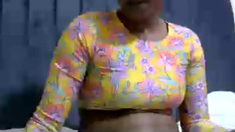 LIANAH online show from July 28, 2026, 9:14 pm