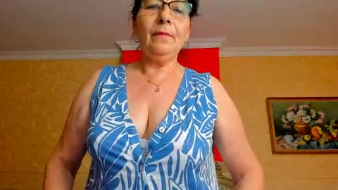 Snapshot of sweetangell69_ chatting on June 13, 2026, 3:48 am Viorica online show from June 13, 2026, 3:48 am