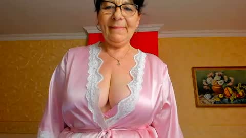 Snapshot of sweetangell69_ chatting on June 14, 2026, 3:52 am Viorica online show from June 14, 2026, 3:52 am