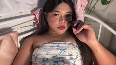 Leith Madrigal online show from March 17, 2026, 6:33 pm