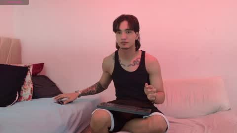 sweetauracouple online show from May 21, 2026, 12:12 pm