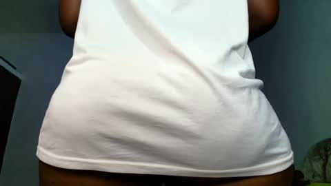 Sweetbigass online show from July 27, 2026, 8:21 am