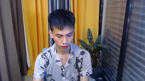 Snapshot of sweetbigcockz chatting on February 12, 2025, 6:09 pm sweetbigcockz online show from February 12, 2025, 6:09 pm