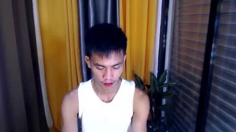 Snapshot of sweetbigcockz chatting on February 26, 2025, 7:53 am sweetbigcockz online show from February 26, 2025, 7:53 am