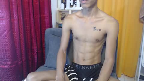 Snapshot of sweetbigcockz chatting on November 17, 2025, 9:20 pm sweetbigcockz online show from November 17, 2025, 9:20 pm