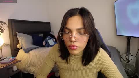 Snapshot of sweetbitter_ chatting on January 18, 2026, 12:47 am sweetbitter_ online show from January 18, 2026, 12:47 am