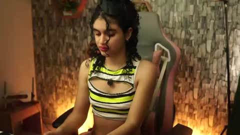 Salom independent model online show from June 9, 2026, 9:26 pm