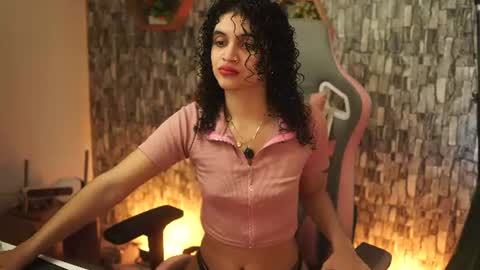 Salom independent model online show from June 11, 2026, 7:56 pm