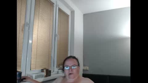 Sweetboobs85h online show from July 24, 2026, 8:07 pm