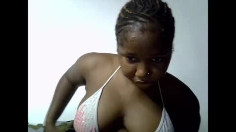 Snapshot of sweetcoochiex chatting on June 14, 2026, 10:50 am sweetcoochiex online show from June 14, 2026, 10:50 am