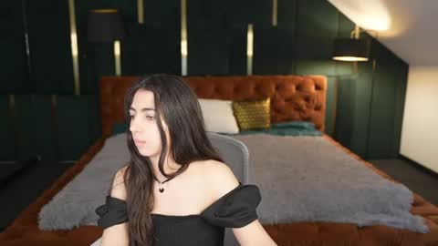 Amelia online show from April 20, 2026, 10:29 am