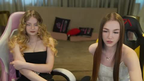 Amelia online show from May 25, 2026, 10:32 am