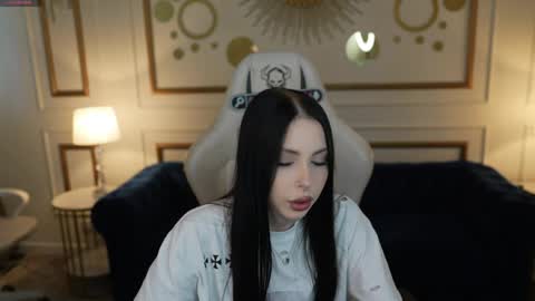 Amelia online show from May 27, 2026, 10:56 am