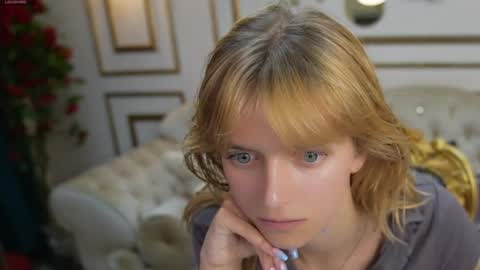 Amelia online show from July 27, 2026, 10:39 pm